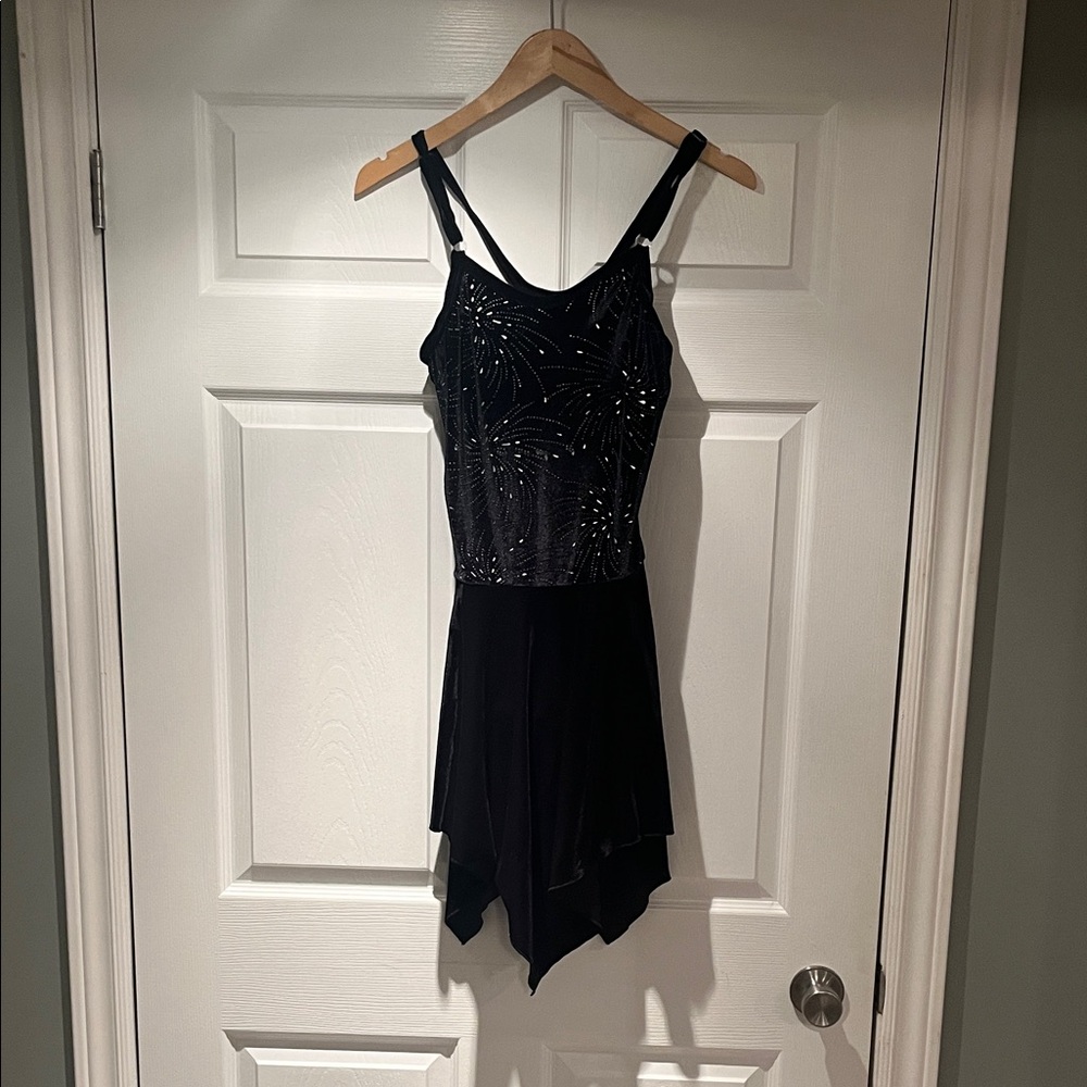 Black Sleeveless Dance/Skating Dress